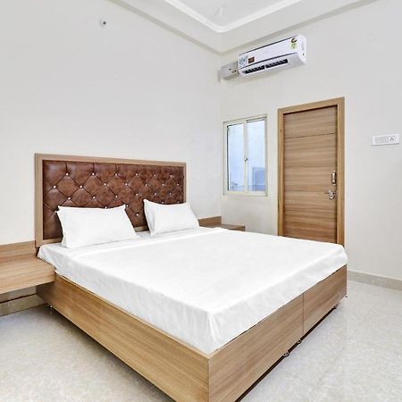 Collection O Pearl Inn Guest House 瓜廖尔 外观 照片